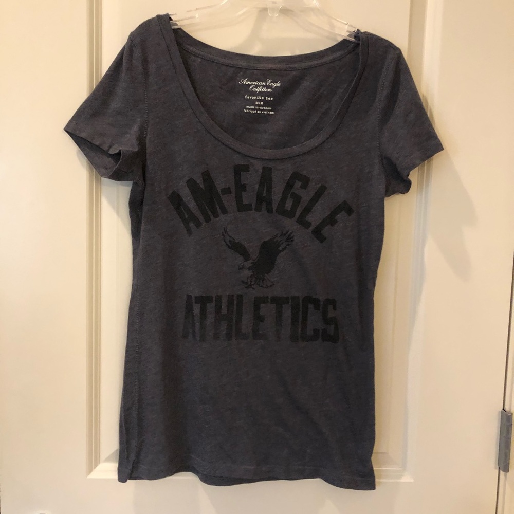 American Eagle graphic T-shirt